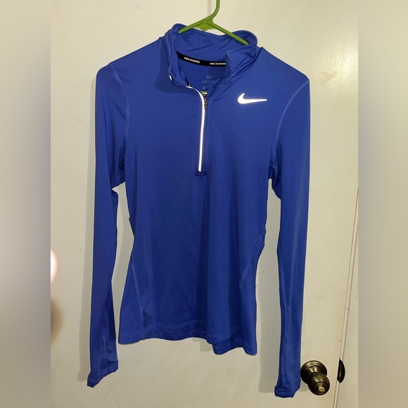 Nike Tops - Nike 1/2 Zip